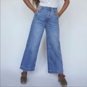 FREE PEOPLE CRVY Berlin wide leg jeans size 27 denim boho blue festival modern